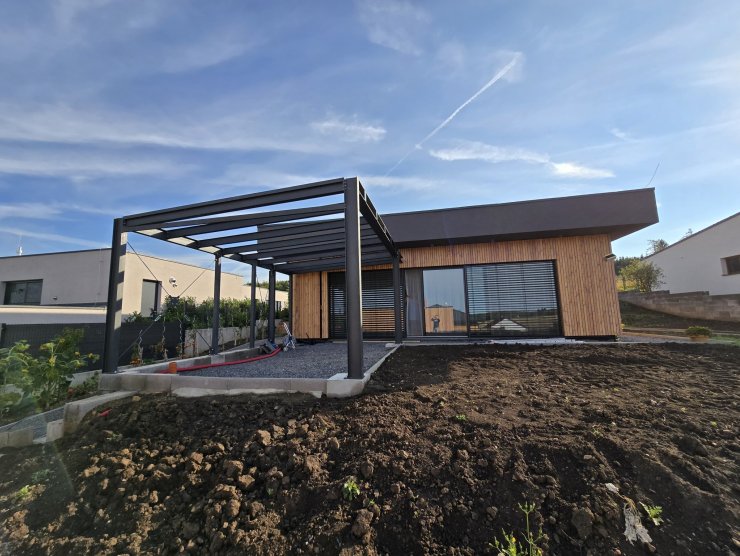 Pergola s ocelovou konstrukcí